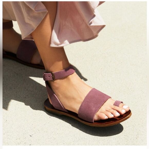 FREE PEOPLE Leather Ankle Strap Flat Sandals size EU 37 US 7 - Picture 1 of 12